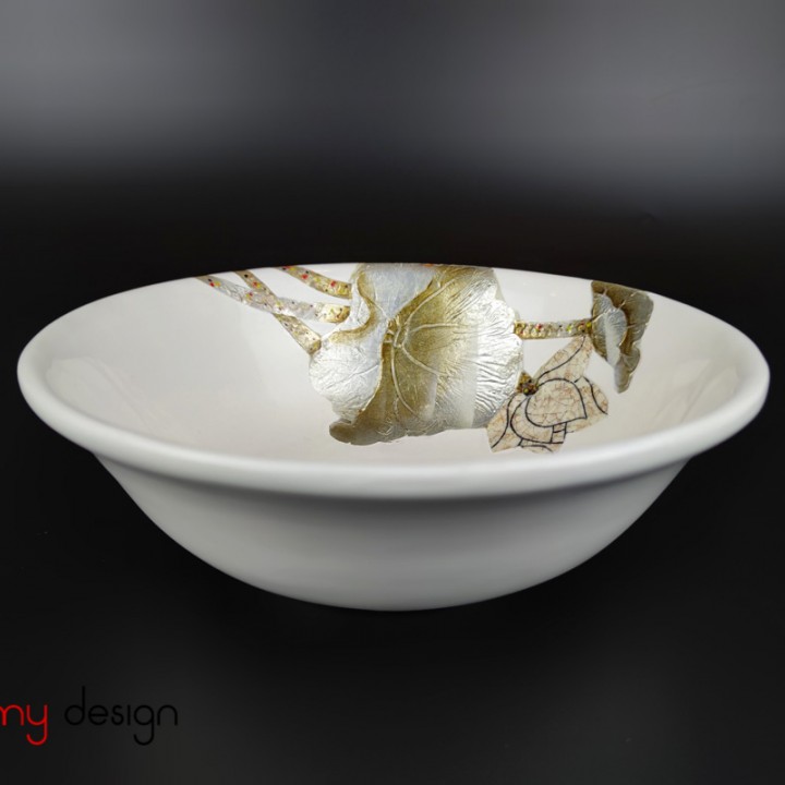 White bowl hand-painted with lotus 22cm